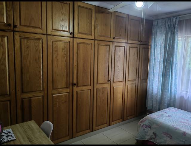 4 BEDROOM HOUSE RENTED IN WYEBANK